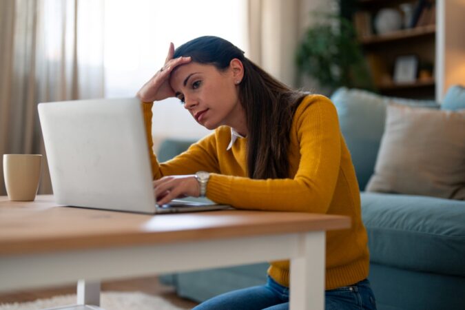 Are Online Hormone Replacement Ads Playing on Your Fears? What You Need to Know Before You Click